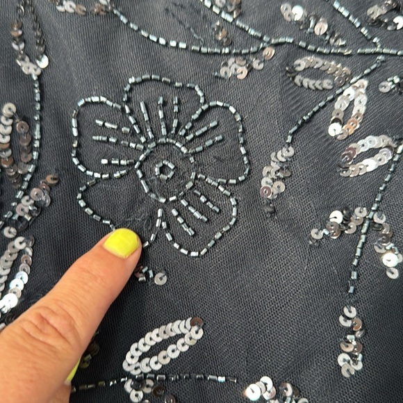 Oleg Cassini Beaded Gown Size 12 - Picture 6 of 7